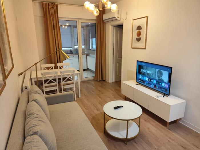 Central Residence Apartment 411