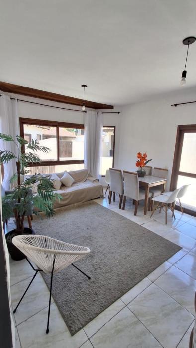 Itaipuaçu House - A casa fica à 700 metros da praia