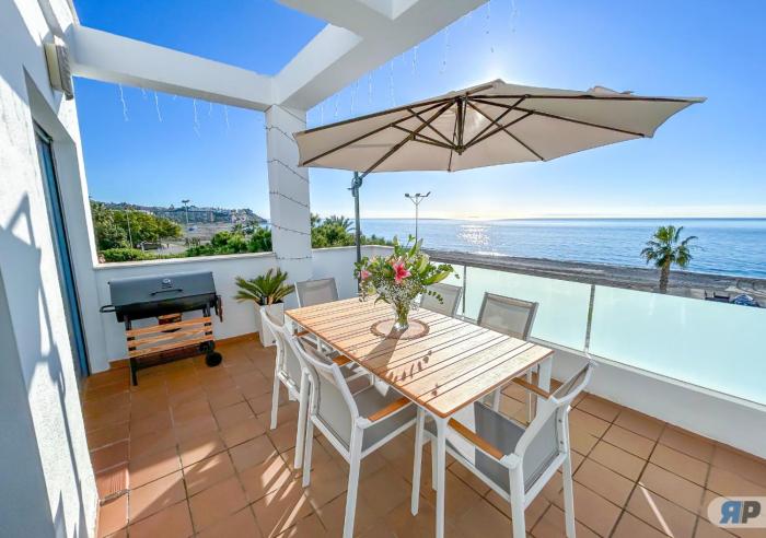 Apartamentos Varadero on the beach