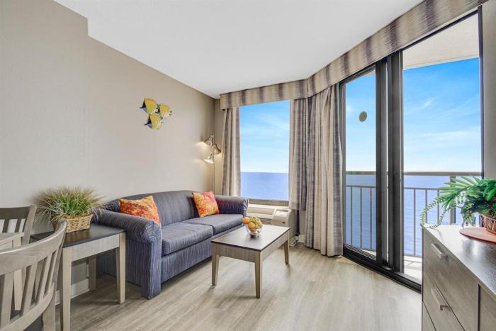 WINTER RATES! Memories Are Made at Our Stunning Oceanfront Suite! 1808