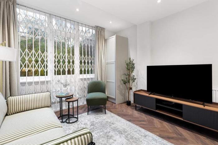 High End Flat in Prime Location Sleeps 5