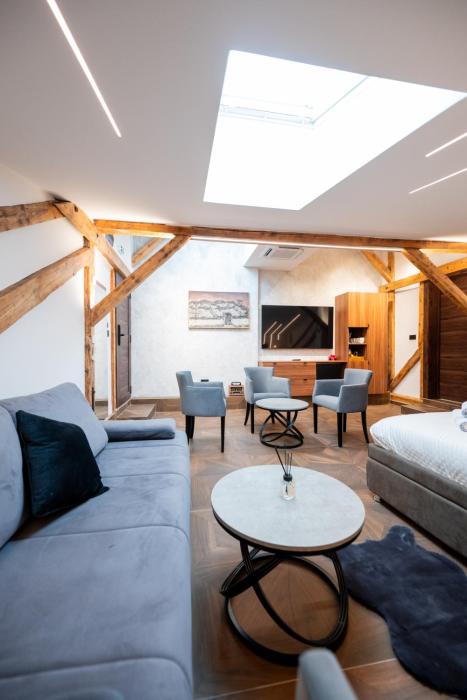 Stella Di Notte City Center Studios