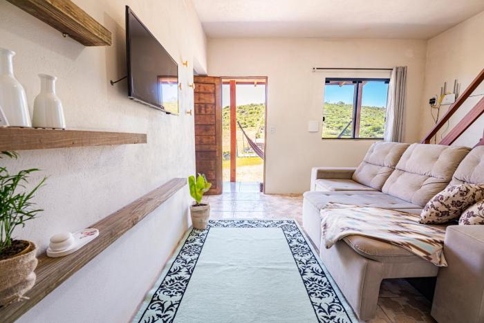 Casa a 900m da Praia, com Churrasqueira, Varanda com Rede e Terreno grande