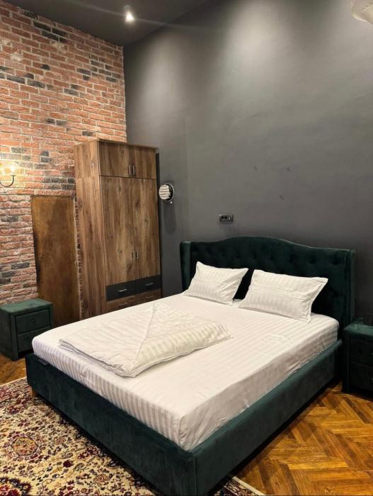 New central apartment