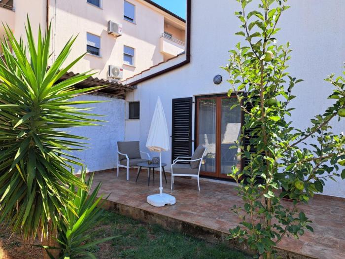 Apartment Studio-Apartment mit Meerblick in der Nähe des Strandes by Interhome