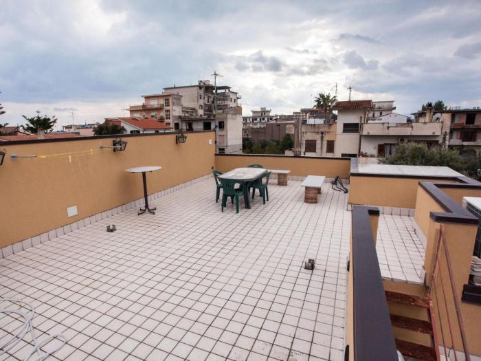 Apartment Zaleuco mit Terrasse by Interhome