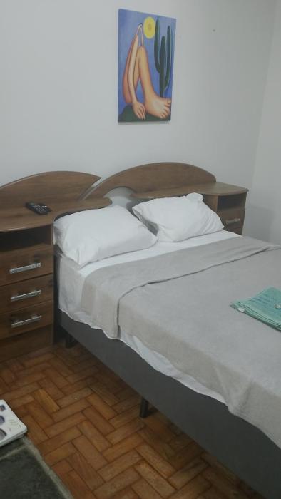 Suíte barata e bem localizada na Saúde