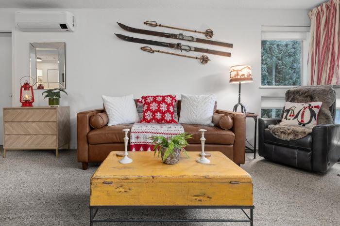 1BR + Sofa Bed | Greystone Lodge | Ski in Ski out | Pool & Hot Tub | Epic Locations