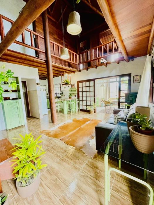 Casa com Piscina, Banheira, Vista Mar e Praias