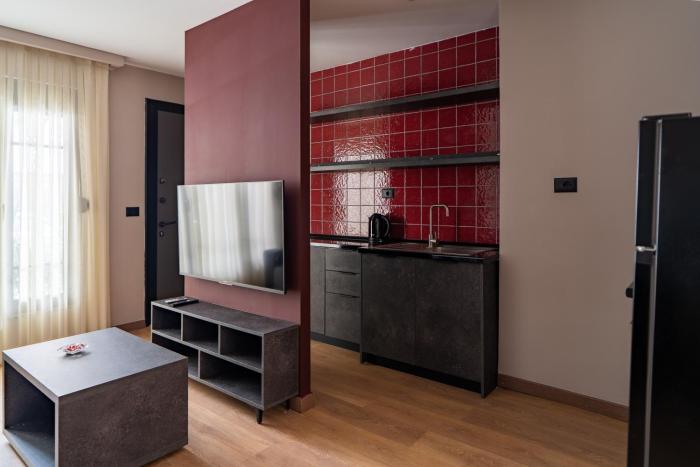The Red Tile - Sweet Escape Apartments