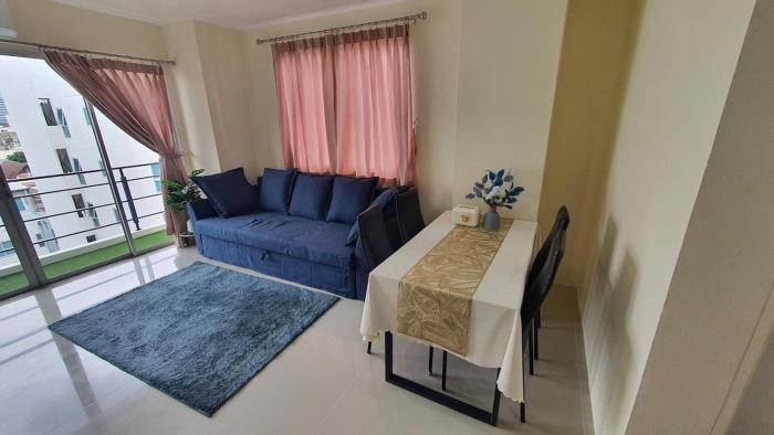 Amazing 2 bedrooms, near MRT Ratchada, Bangkok