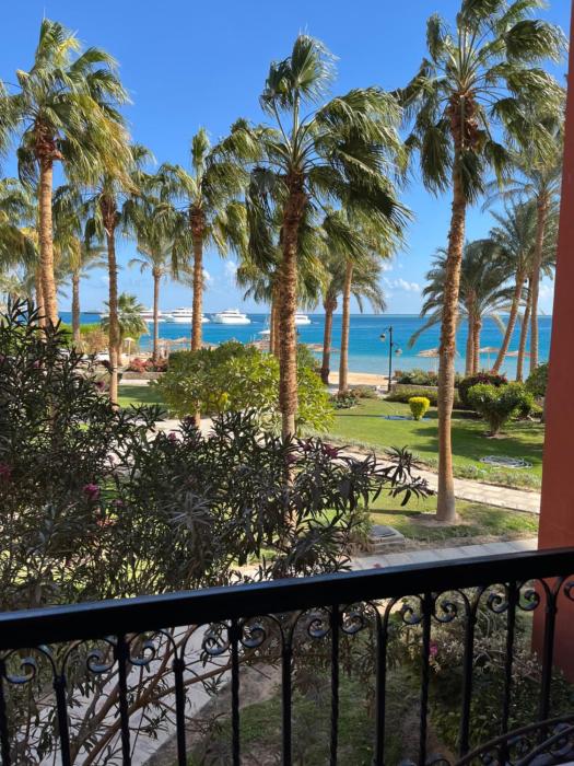 Sea front 2 bedrooms apartment in Esplanada