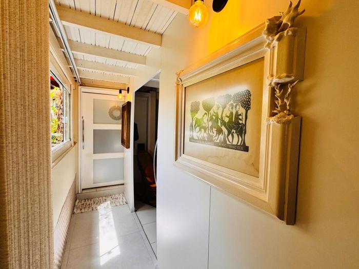 Casa de 3 quartos a 5 minutos da praia entro o Campeche e a Joaquina