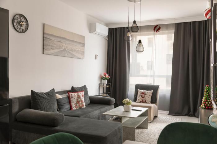 Casa Vista - Spacious 2-Bedroom Apartment in Sofia with Free Parking