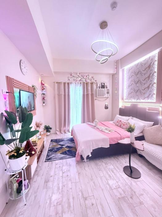 Fyangz Mini Karaoke Condo Staycation