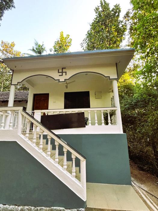 Colomb Beach House