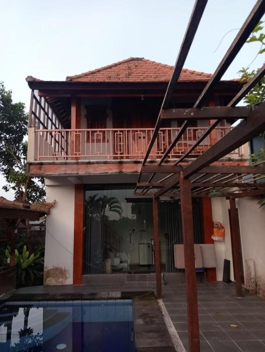 2 Floor Guest House Near Ubud Central