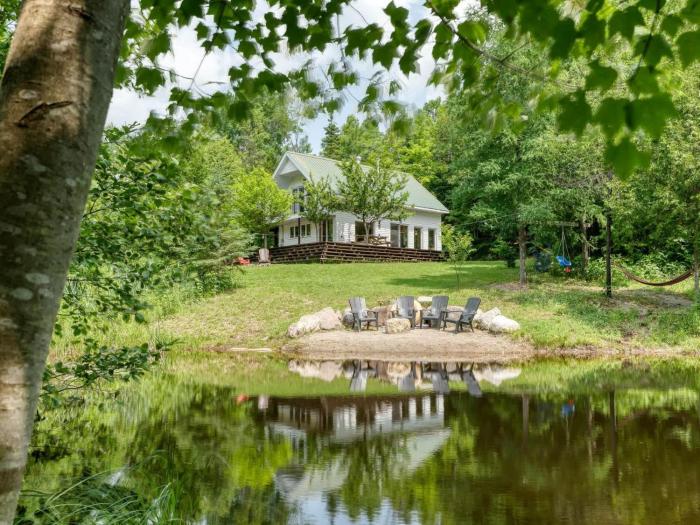 Spa et Waterfront - Cachette du Petit Lac