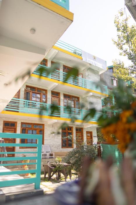 Yaarcation Stay and Cafe by Yaarana Experience