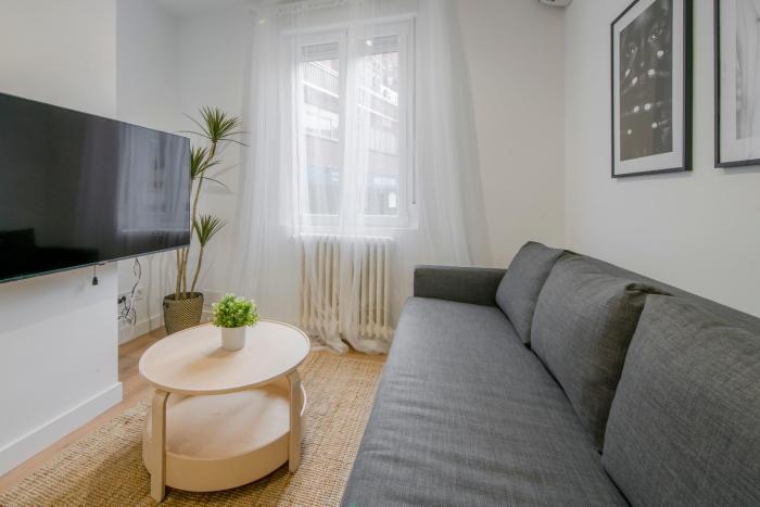 Retiro con parking para 4, vive la Latina