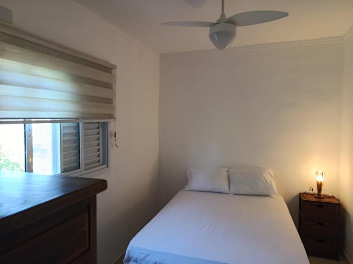 Apartamento para 6 pessoas perto do SESC Bertioga a 600m da praia