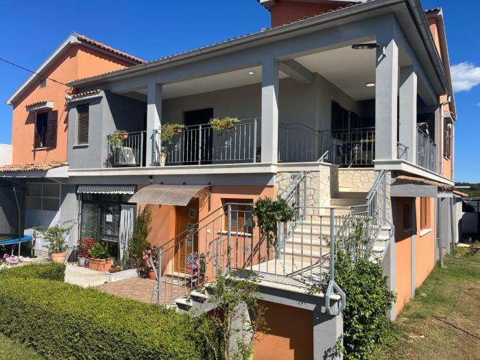 Apartment Wohnung Wohnung Sterna mit Pool by Interhome