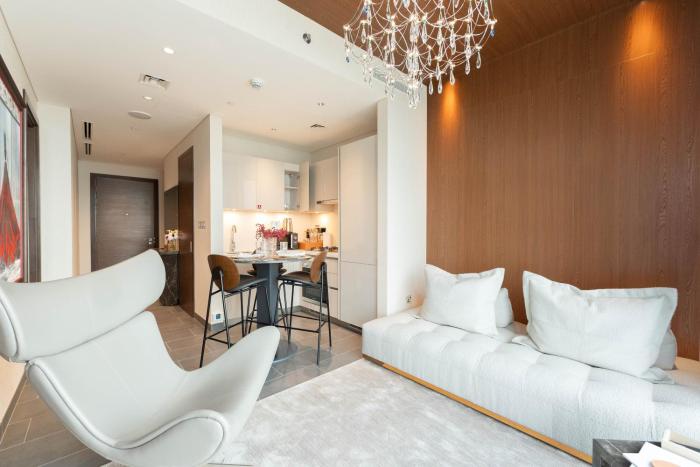 Luxury 1BR Retreat near DIFC & Downtown Dubai