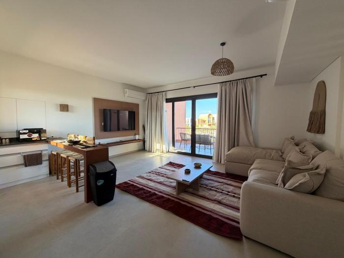 Fresh & Modern 2BR • Newly Furnished Kamaran