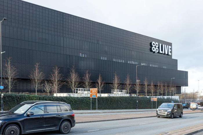 Cityside Apartment Walk to Etihad & Coop Live