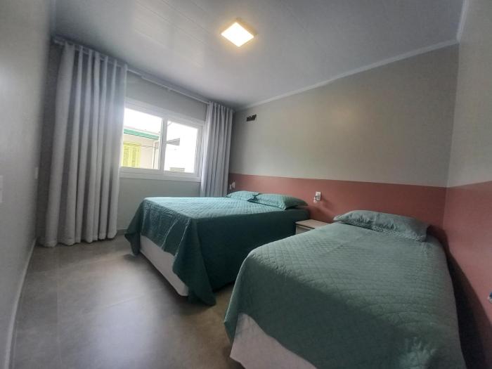 Casa de 4 Quartos, Proximo ao Mar Em Capão da Canoa