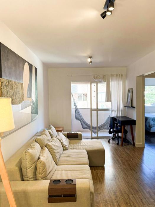 Itacorubi - Stylish, quiet apartment and garage