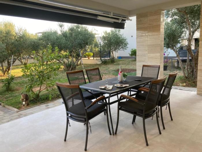 Apartment Charmante Hütte mit Grill und Garten by Interhome