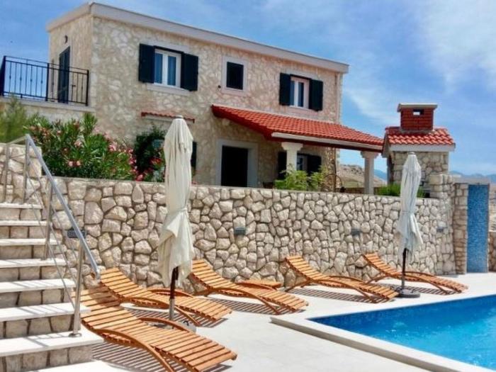 Holiday Home Villa Dražica mit beheiztem Pool - ruhige Lage by Interhome