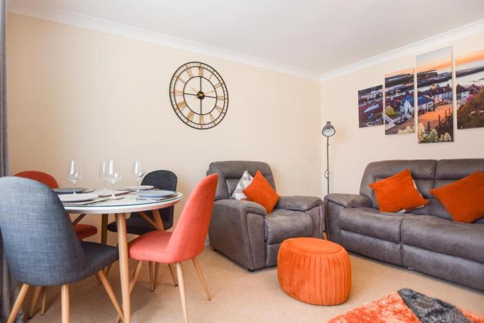 2 Bed in Whitby oc-w1021