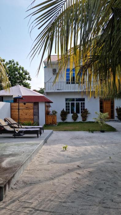 Dhonveli Inn