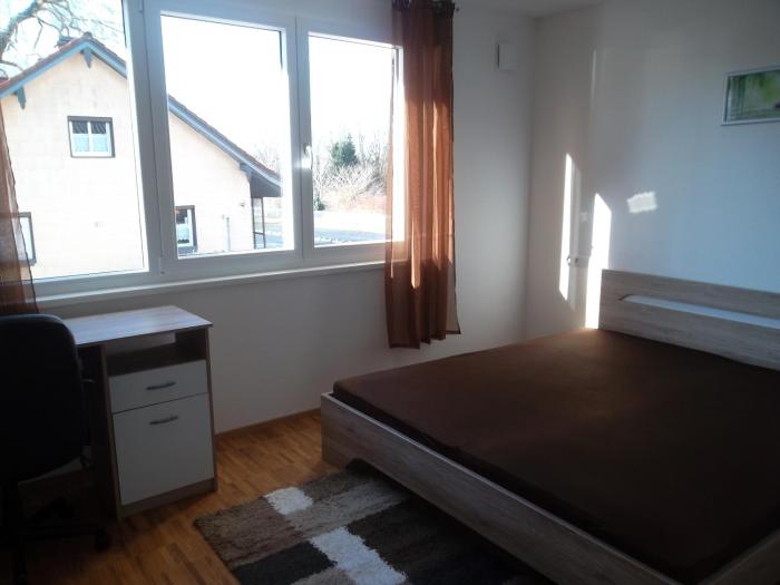 Komfortables Privatzimmer mit Mitnutzung von Bad, Küche und Wohnbereich