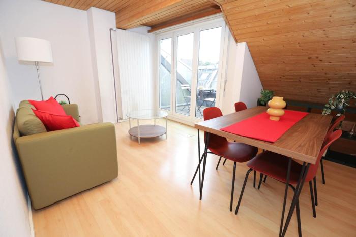 Minutes walk from Google HQ city view