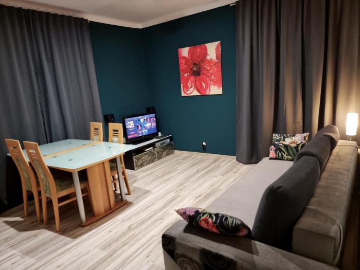 Vibrant Mokotow Apartment Warsaw by Noclegi Renters