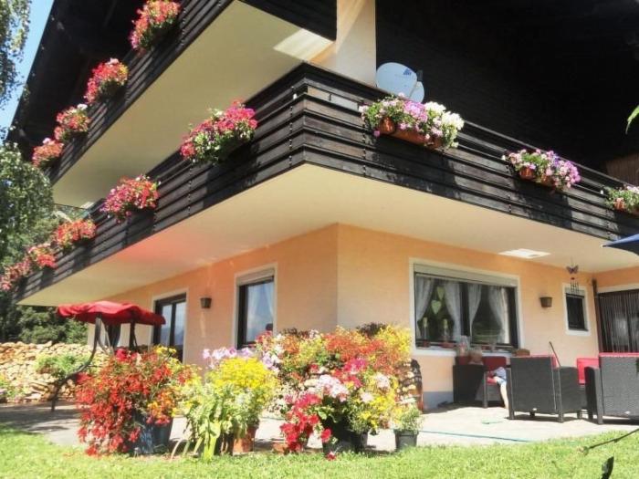 Apartment Phlox in Millstatt by Interhome