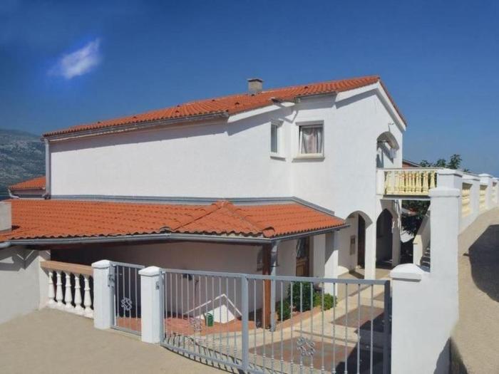 Apartment Appartement in Vinjerac mit Großer Terrasse by Interhome