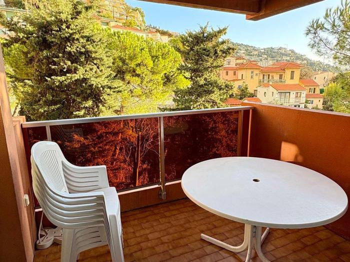 Appartement 8 personnes avec kitchenette et Wi-Fi à Roquebrune-Cap-Martin - FR-1-827-5