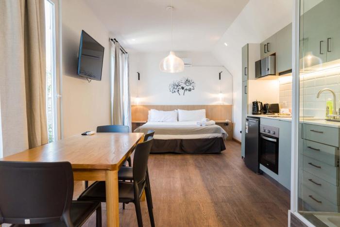 Urban Pulse Studio in Salvador Near Metro for 2