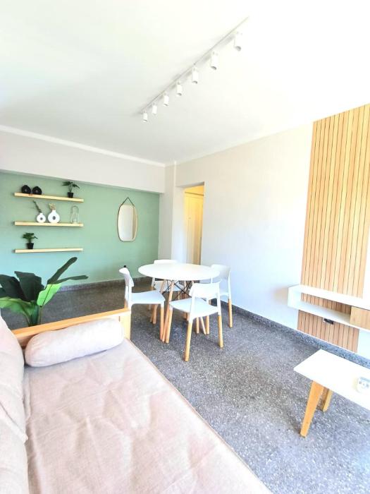 Calma Urbana - Luminoso 2 ambientes reciclado con balcón Excelente ubicacion