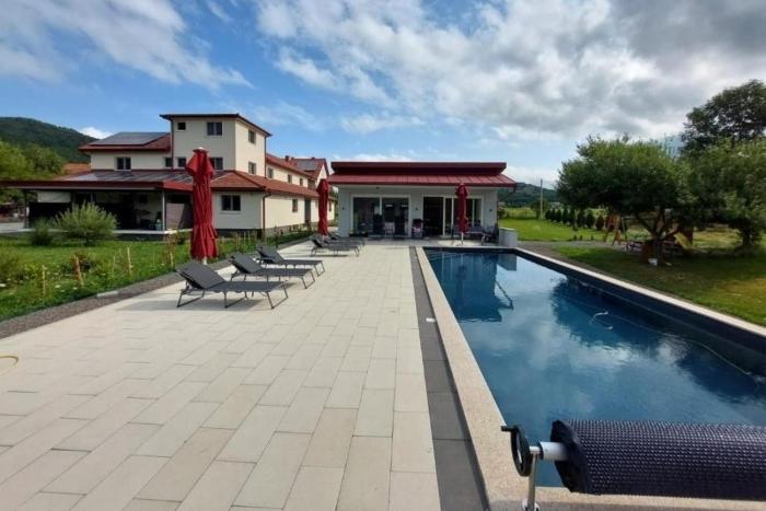 Apartments with swimming pool Otocac, Velebit - 24987