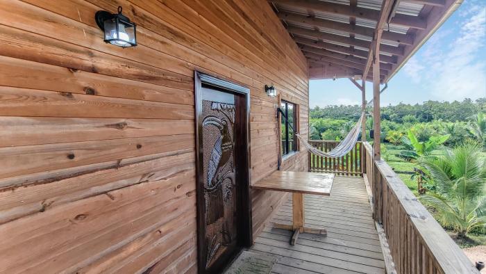 Modern Toucan Farmhouse - Belmopan Escape