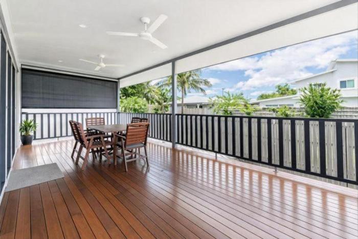 Getaway on the Green in Townsville