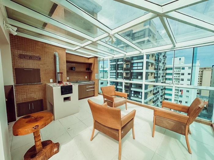 Cobertura 2 quadras da praia - bairro Navegantes