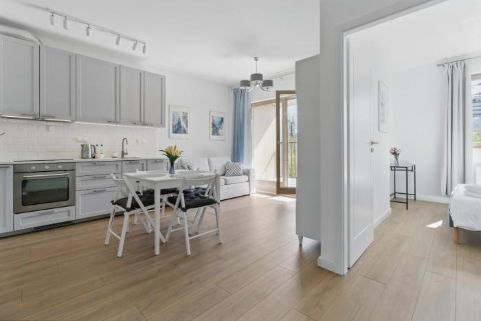 Lumina stylish apartment near the railway station