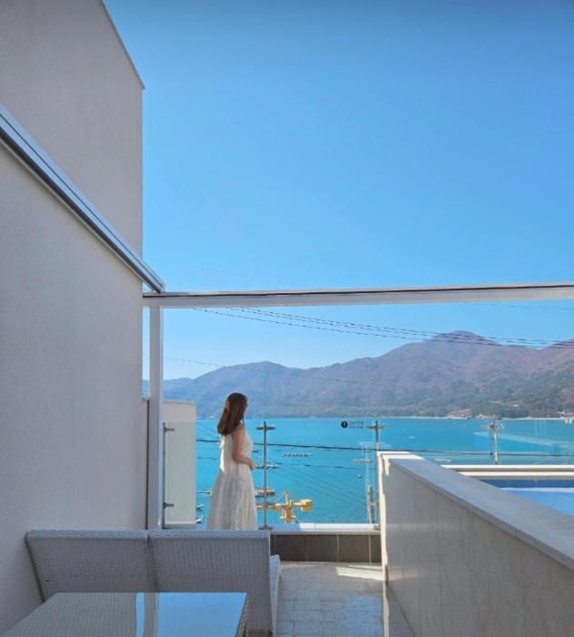 Geoje Le Soleil Pool Villa Pension