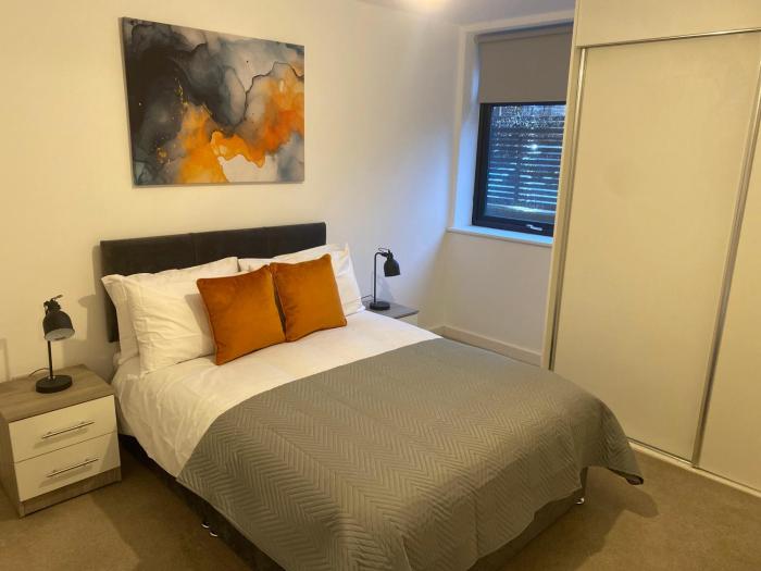 1Bed Flat with Easy Access to Bath and Bristol